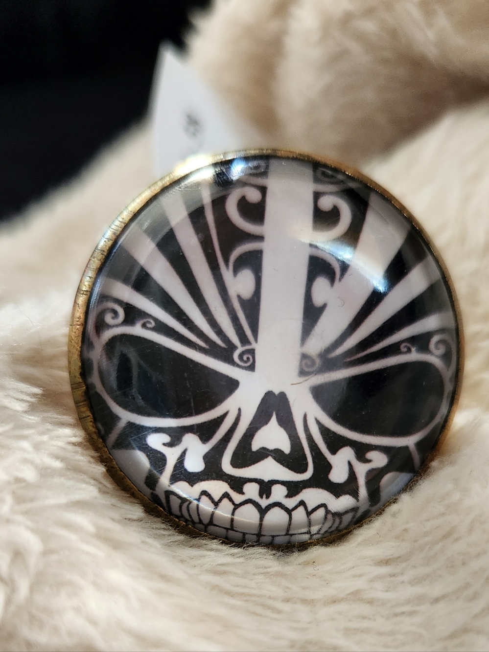 12 Pack Black & White Skull Cabinet/Dresser Knobs